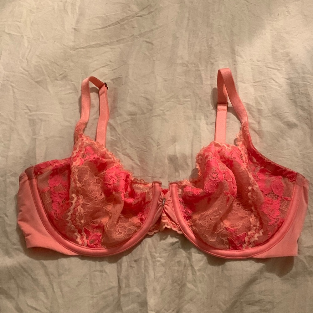 Unpadded push-up lace bra.